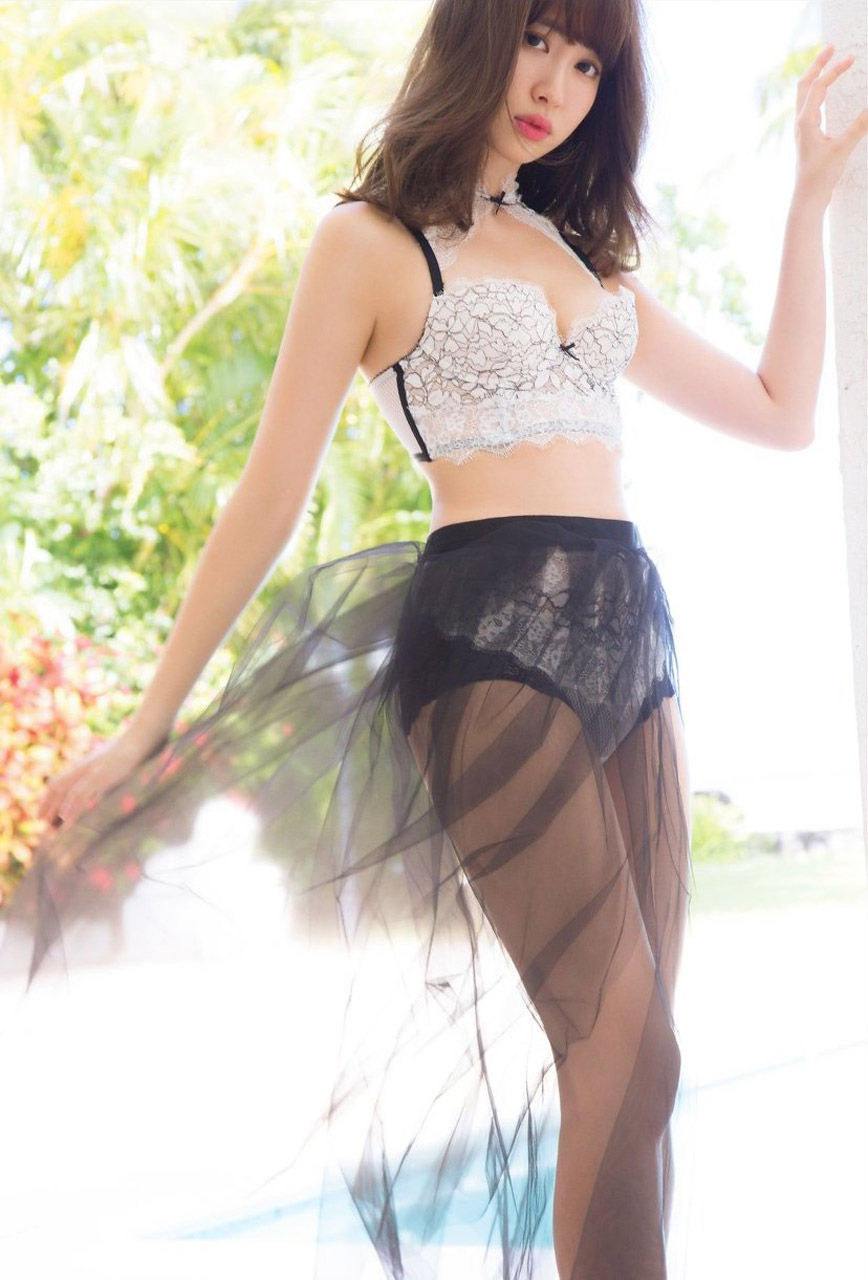 【グラマラスな女神】元AKB48・小嶋陽菜(28)の週刊誌水着画像