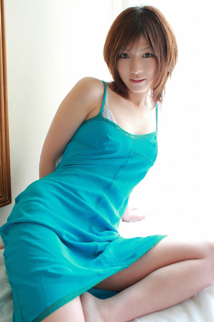 【Dカップ】元グラビアアイドル・京本有加(30)の下着画像まとめ