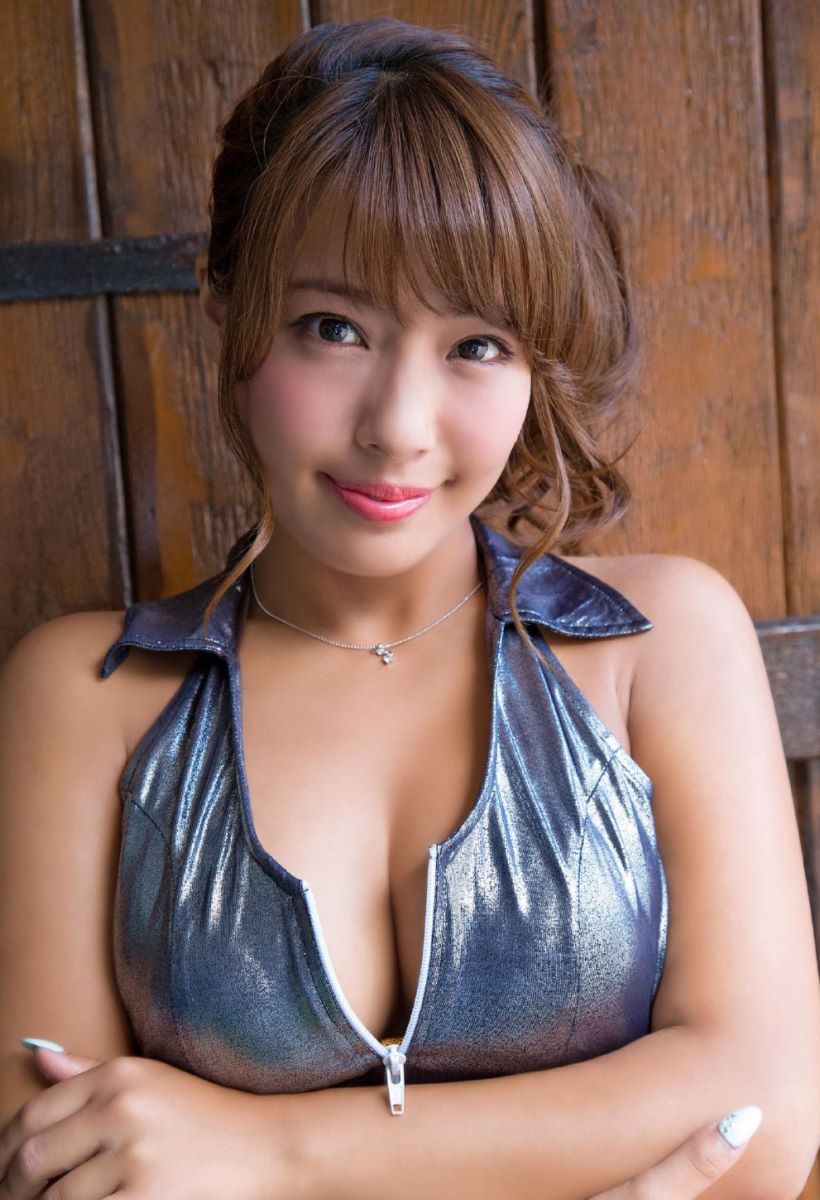 【ムチムチGカップ】グラビアアイドル・橋本梨菜(23)の水着画像まとめ