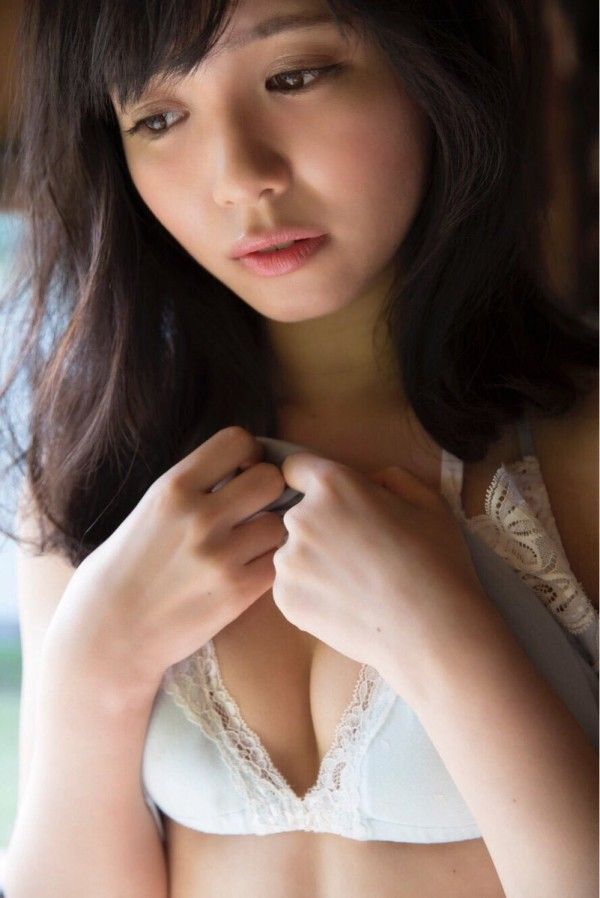 【恋どす】タレント・山根千佳(21)の週プレ水着画像