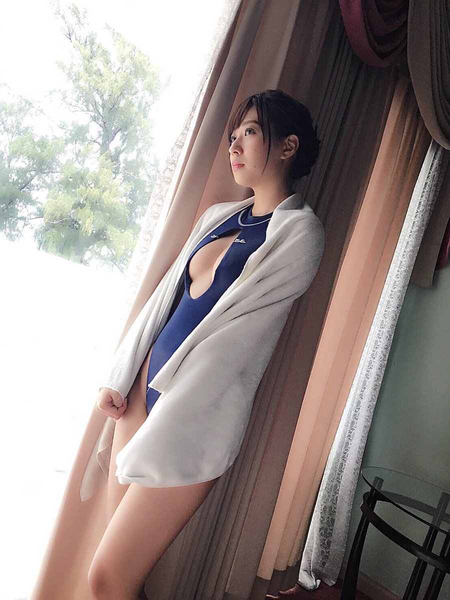 【Dカップ】グラビアアイドル・大貫彩香(24)の自撮り&オフショット水着画像 Part１