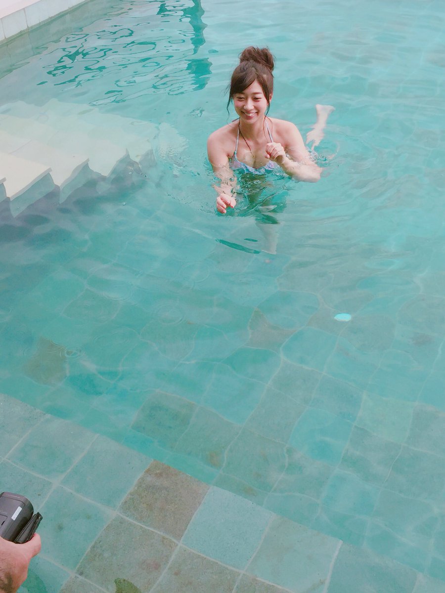 【Dカップ】グラビアアイドル・大貫彩香(24)の自撮り&オフショット水着画像 Part１