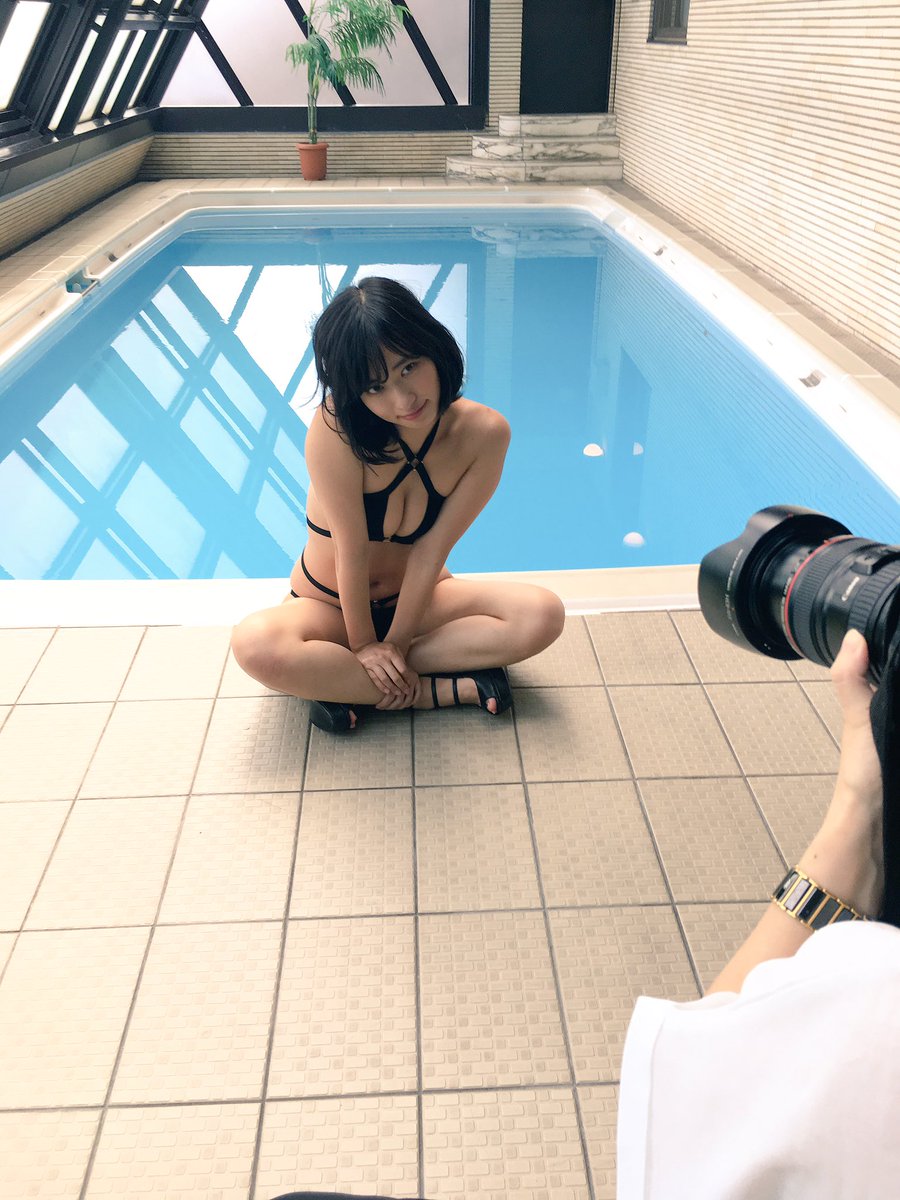 【Dカップ】グラビアアイドル・倉持由香(25)の自撮り&オフショット水着画像 Part４