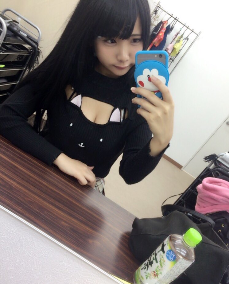 【巨乳】グラビアアイドル・水沢柚乃(19)の自撮り水着画像 Part６