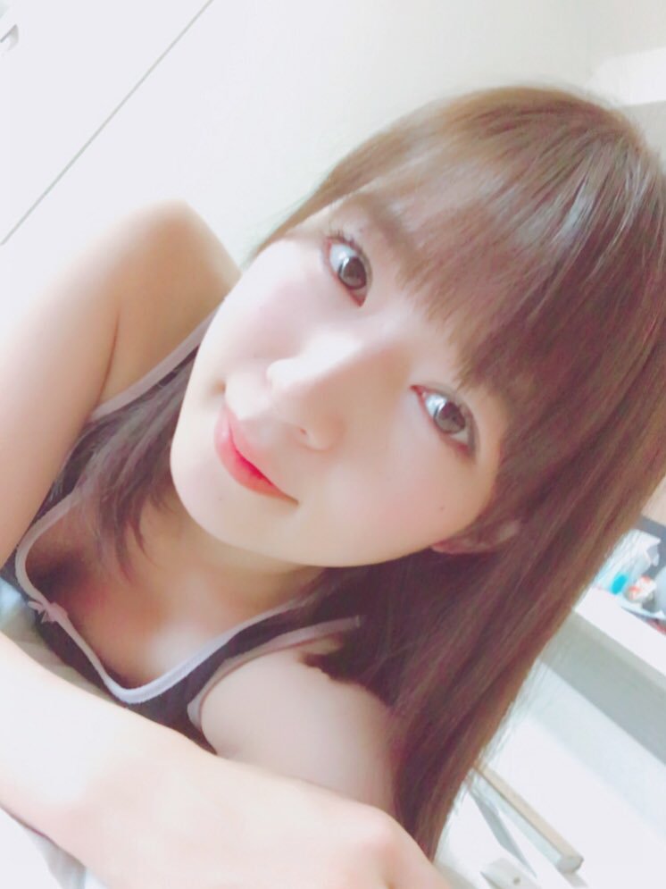 【Dカップ】女優・階戸瑠李(28)の自撮り&オフショット水着画像 Part４