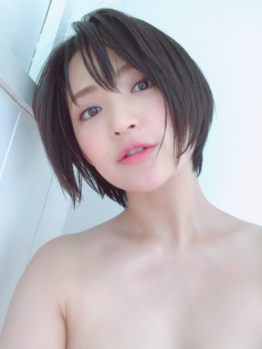 【Aカップ】グラビアアイドル・鈴木咲(29)の自撮り&オフショット水着画像 Part２