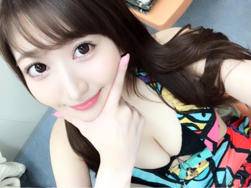 【Fカップ】グラビアアイドル・月城まゆ(23)の自撮り&オフショット水着画像 Part６