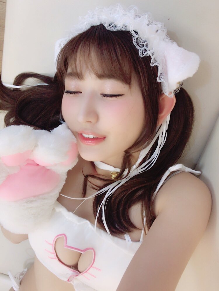 【Fカップ】グラビアアイドル・月城まゆ(23)の自撮り&オフショット水着画像 Part６