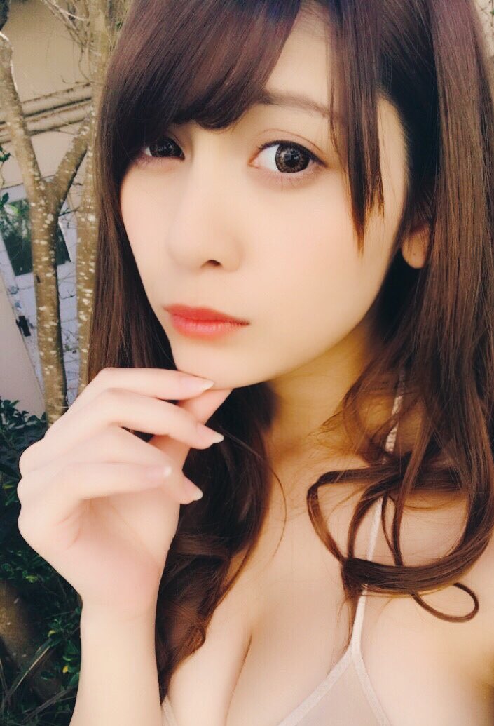 【Gカップ】モデル・アンジェラ芽衣(20)の自撮り&オフショット水着画像 Part１