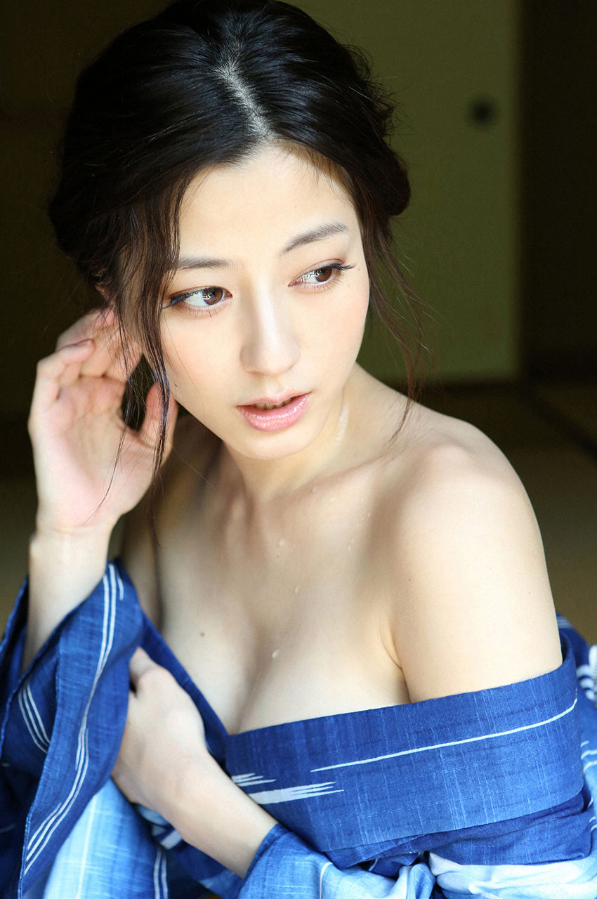 【一緒に入浴したい】モデル・杉本有美(28)のセミヌード画像まとめ