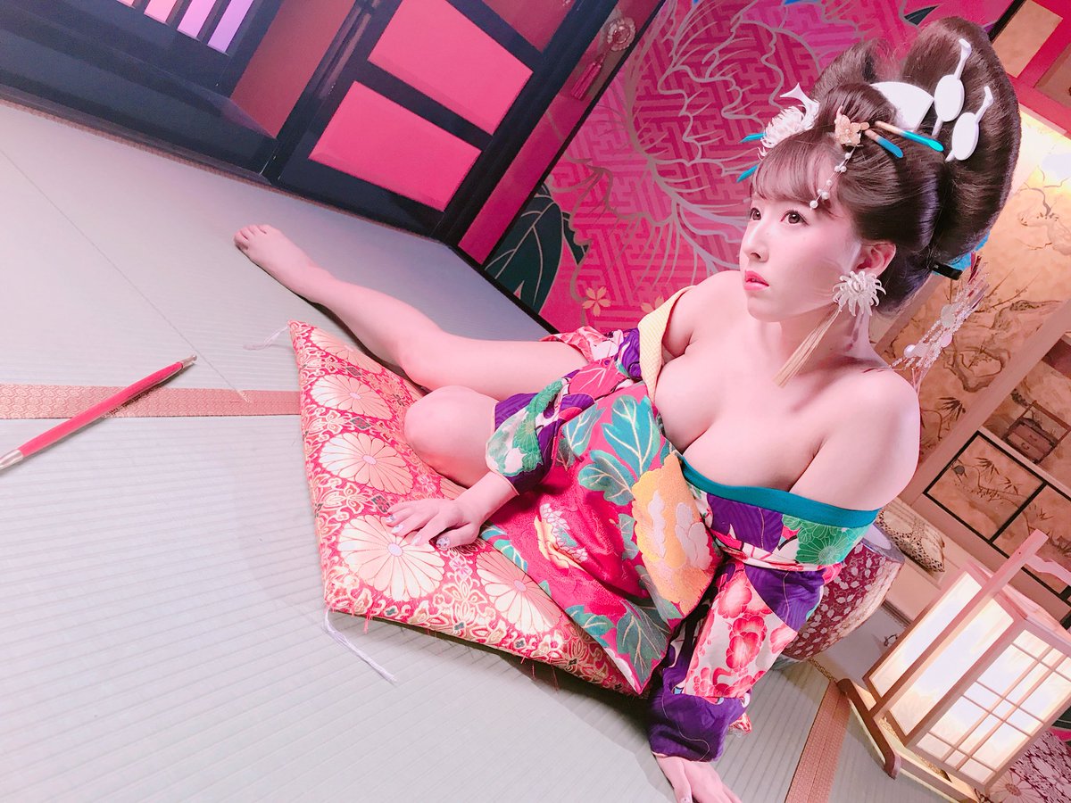 【Fカップ】AV女優・三上悠亜(24)の自撮り&オフショットセミヌード画像 Part１１
