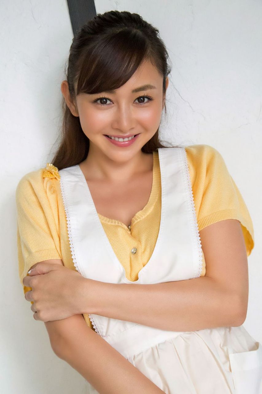 【いやらしい人妻】グラビアアイドル・杉原杏璃(35)の下着画像まとめ
