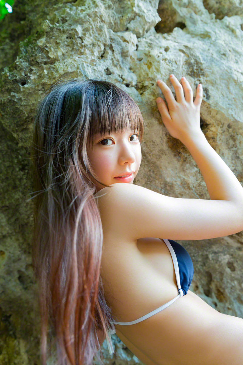 【海に行きたい】グラビアアイドル・長澤茉里奈(22)の水着画像まとめ