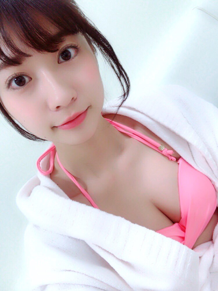 【Dカップ】グラビアアイドル・大貫彩香(25)の自撮り&オフショット水着画像 Part８