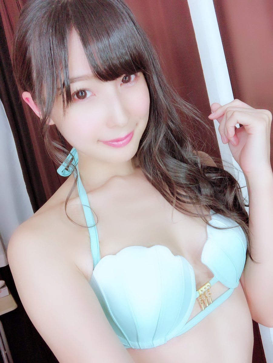 【Cカップ】グラビアアイドル・川崎あや(27)の自撮り＆オフショット水着画像 Part１５