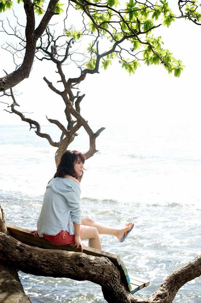 【完熟ボディ】グラビアアイドル・磯山さやか(35)の水着画像まとめ