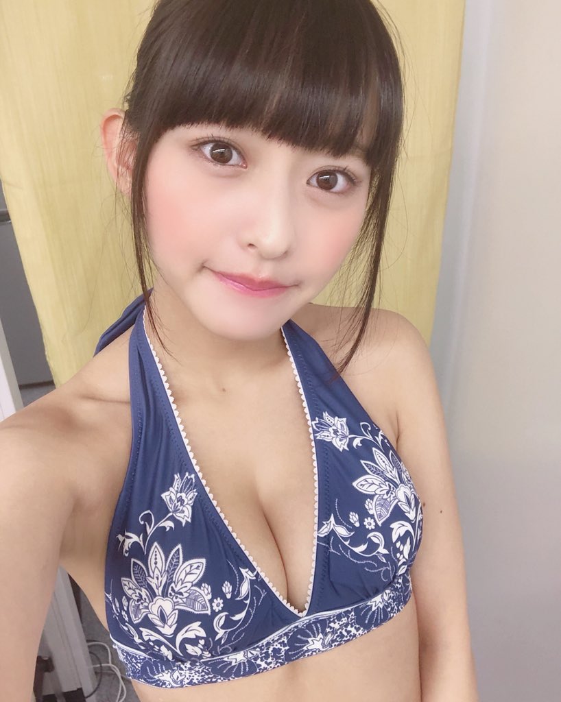 【Dカップ】タレント・高崎かなみ(21)の自撮り水着画像 Part１