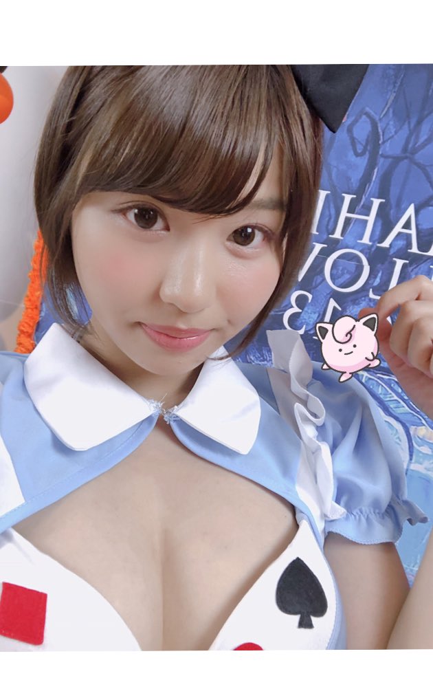 【Eカップ】AV女優・唯井まひろ(18)の自撮り&オフショット水着画像 Part１