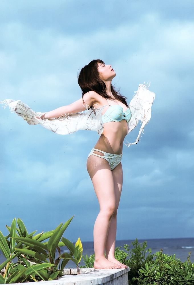 【推定Dカップ】元NMB48・山田菜々(26)の水着画像まとめ