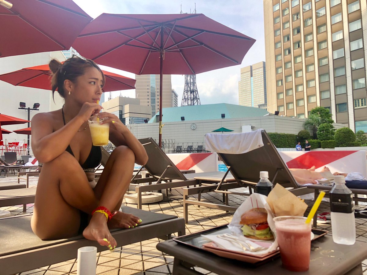 【Gカップ】グラビアアイドル・橋本梨菜(25)の自撮り&オフショット水着画像 Part１６