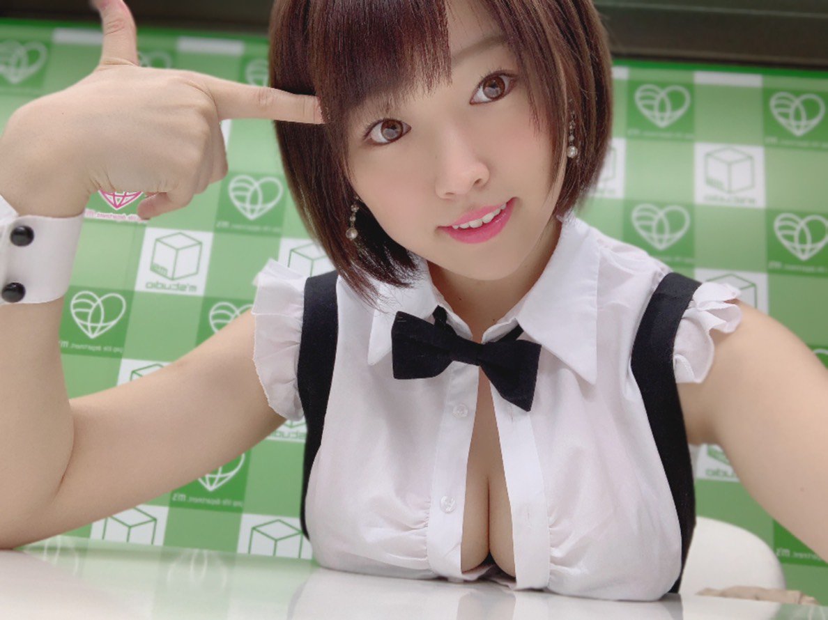【Iカップ】AV女優・松本菜奈実(24)の自撮り水着&ヌード画像 Part１５