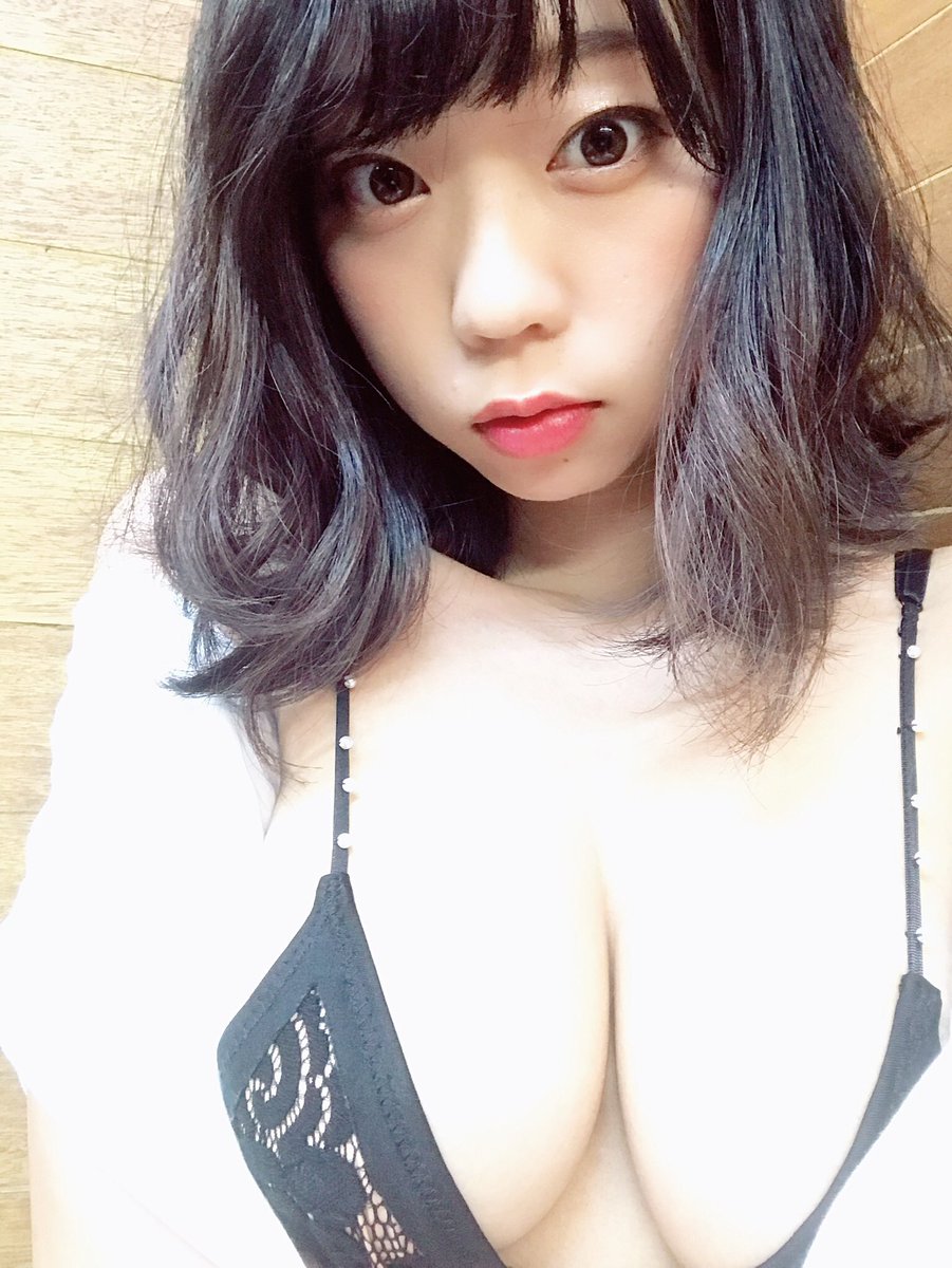 【Iカップ】グラビアアイドル・青山ひかる(25)の自撮り&オフショット水着画像 Part１８