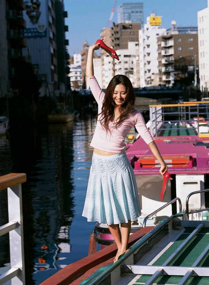 【一緒に旅行したい】女優・矢吹春奈(34)の水着画像まとめ